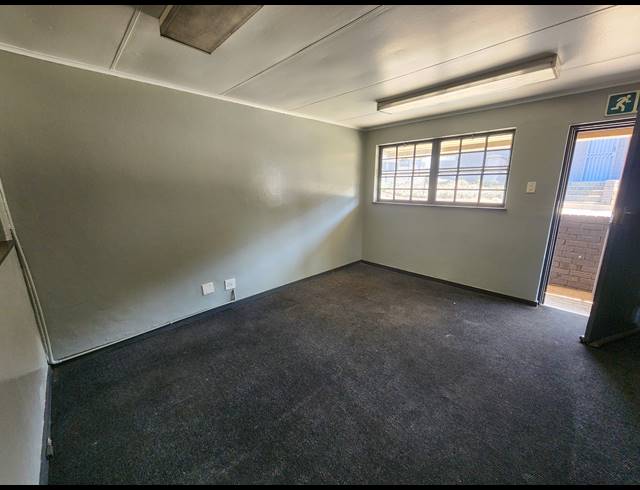 145M² WAREHOUSE TO LET IN WADEVILLE